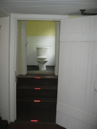 "The throne" -- north wing bathroom in the Anchorage